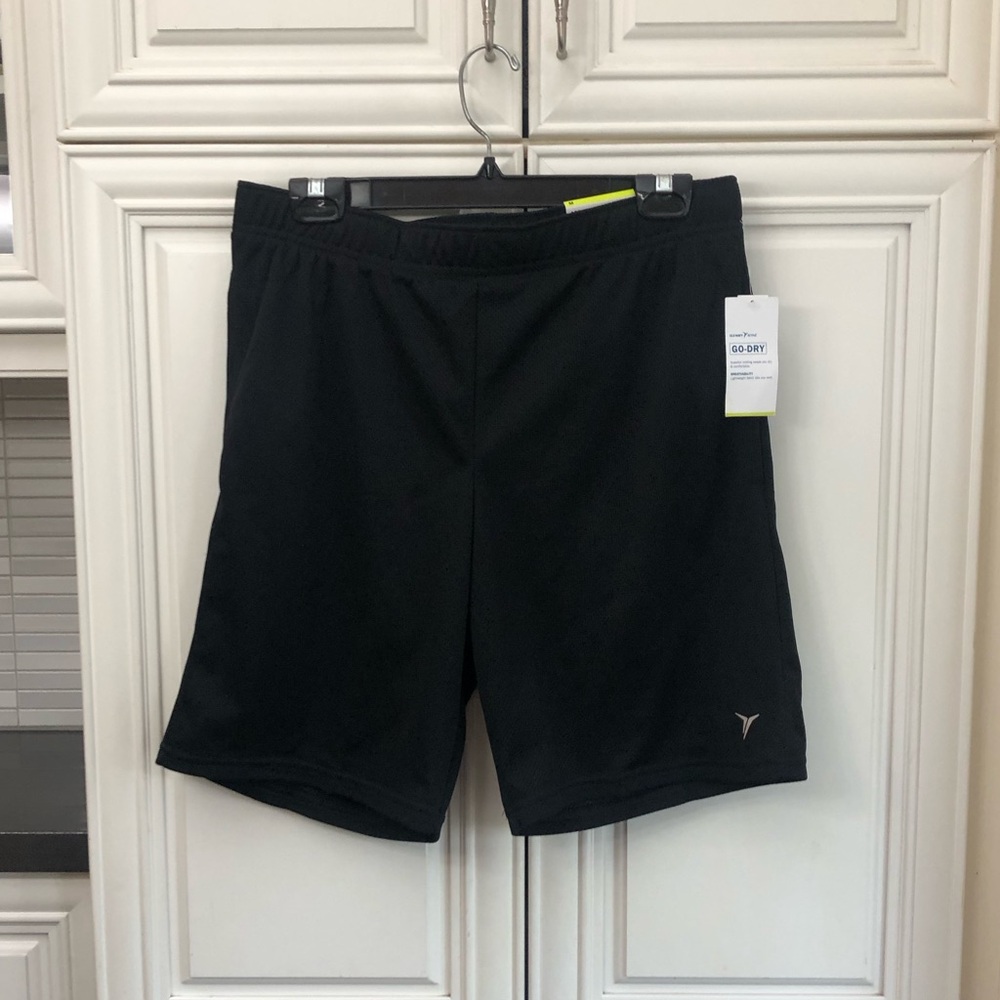 NWT Old Navy Active men’s athletic shorts